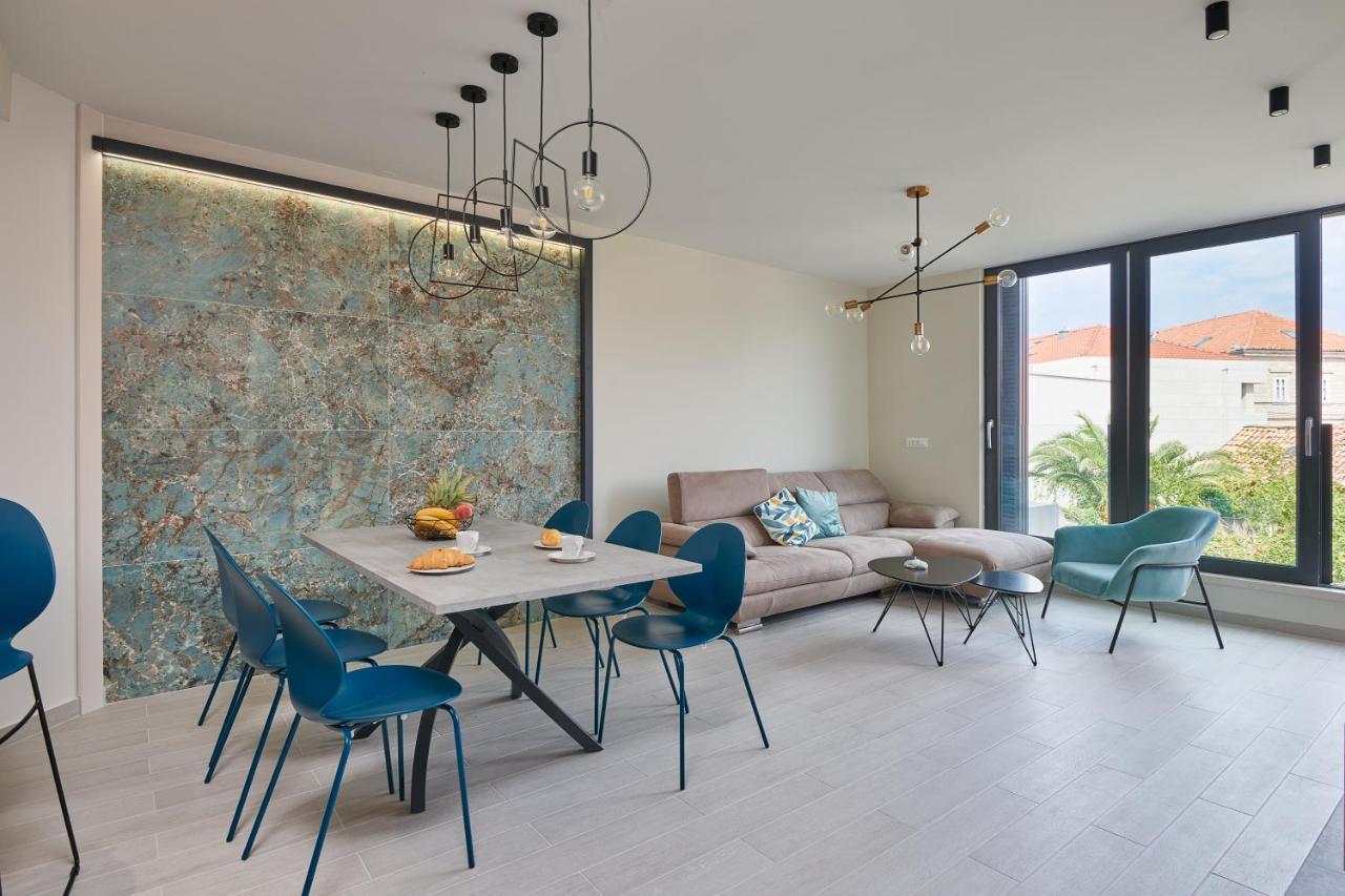 Tiffany Apartments ツァヴタット エクステリア 写真